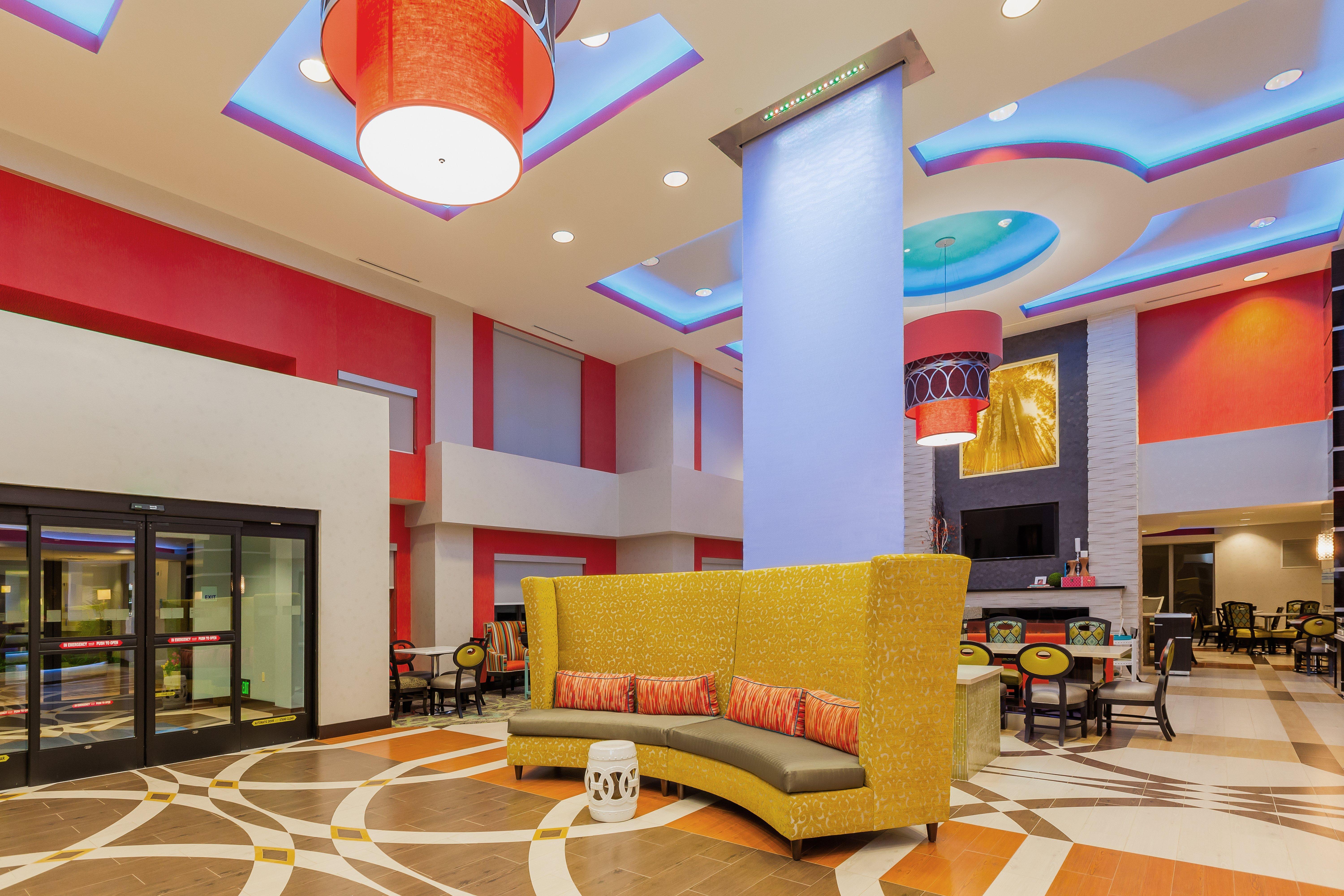Holiday Inn Express & Suites Eureka By Ihg Eksteriør bilde