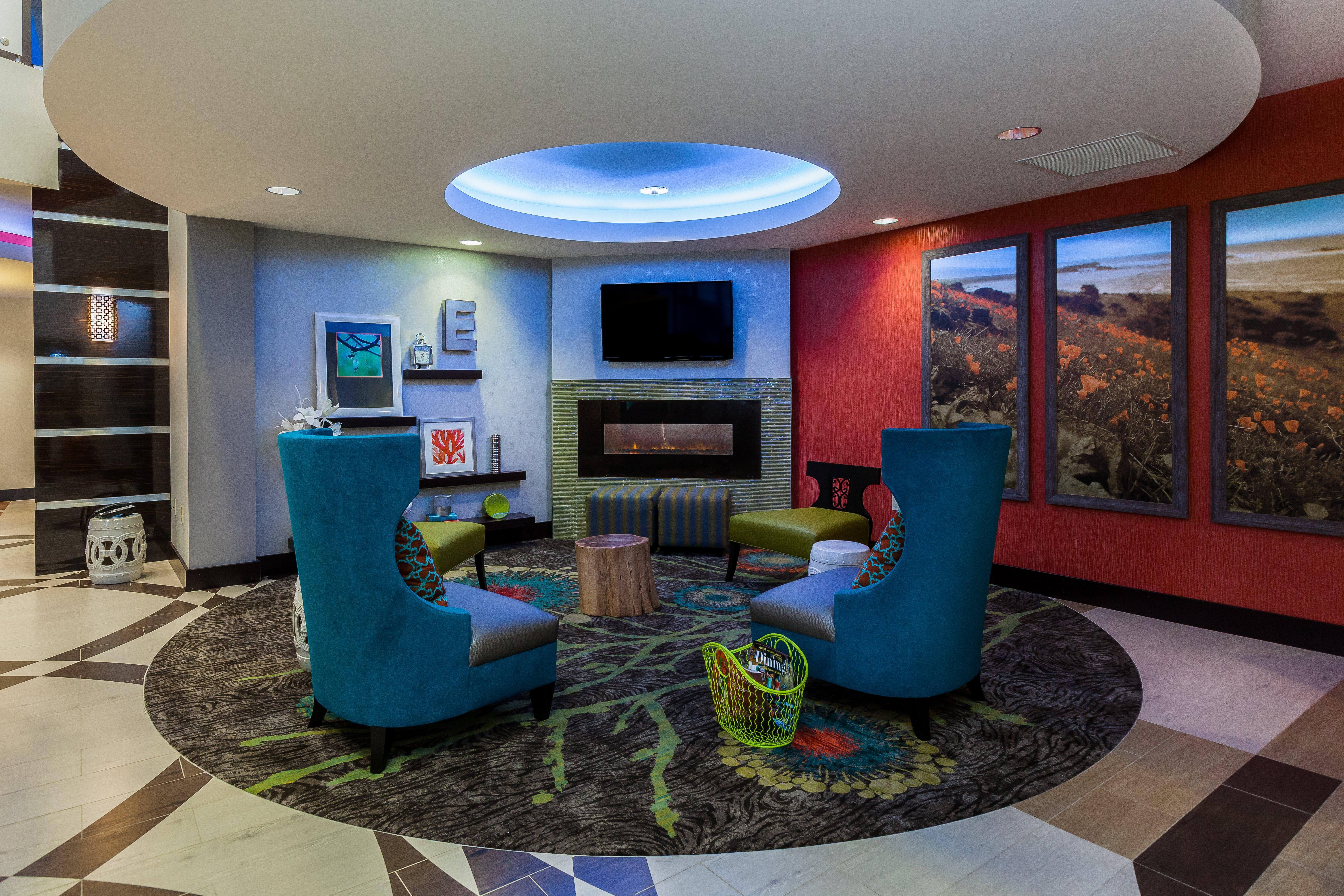 Holiday Inn Express & Suites Eureka By Ihg Eksteriør bilde