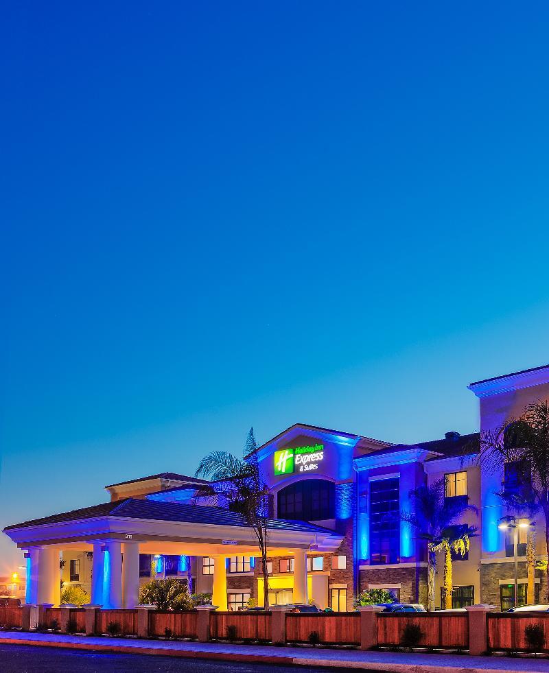 Holiday Inn Express & Suites Eureka By Ihg Eksteriør bilde