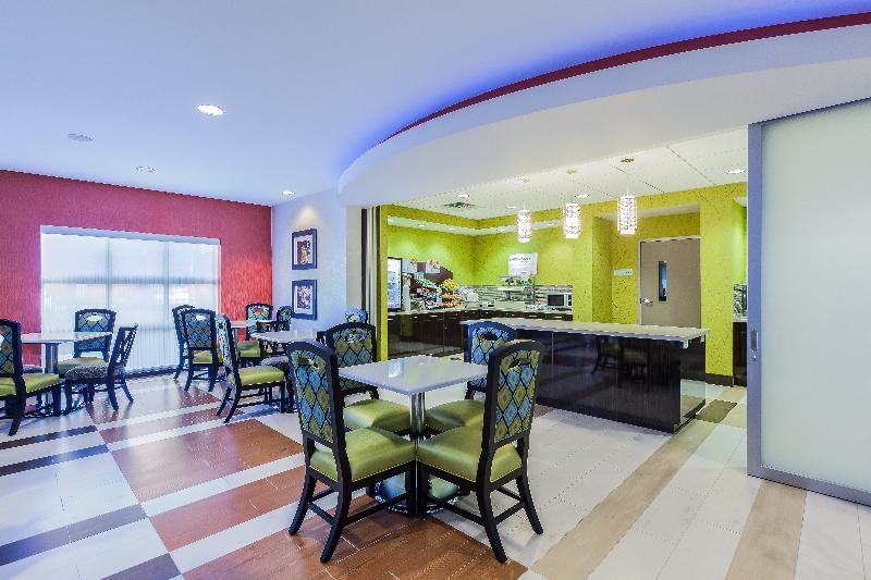 Holiday Inn Express & Suites Eureka By Ihg Eksteriør bilde